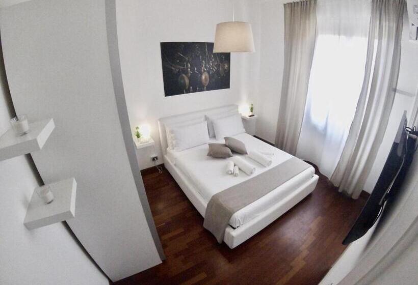 חדר דחוקס עם מיטת קינג, Mythos Affittacamere