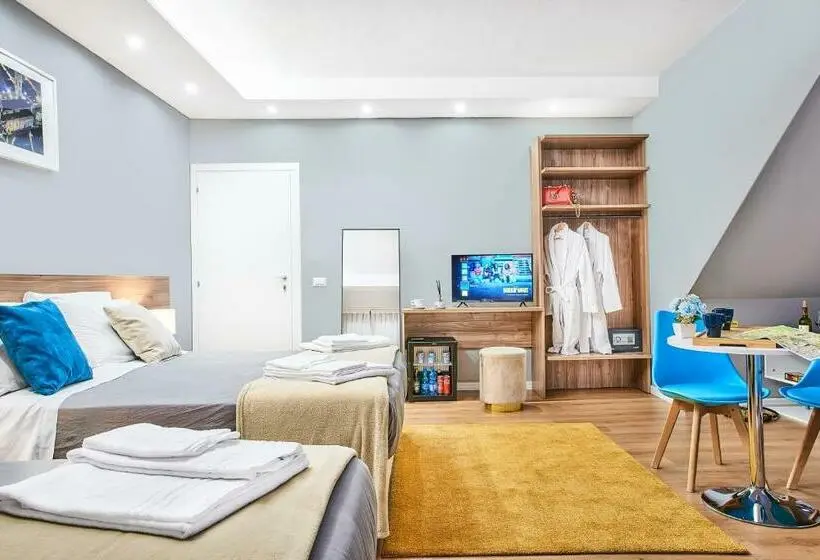 اتاق کلاسیک چهارنفره, Firenze Rooms Cathedral B&b