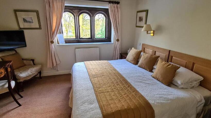 １ベッドルームハウス, Biggin Hall Country House