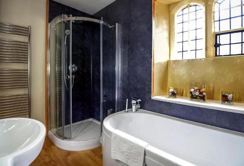 １ベッドルームハウス, Biggin Hall Country House