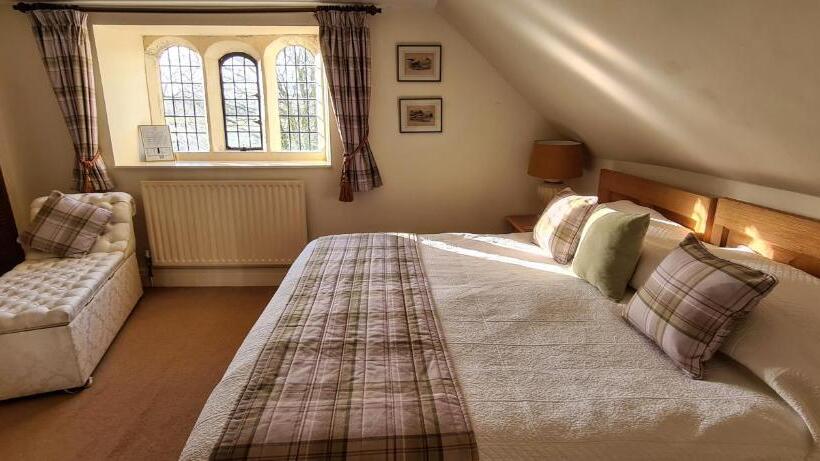 １ベッドルームハウス, Biggin Hall Country House