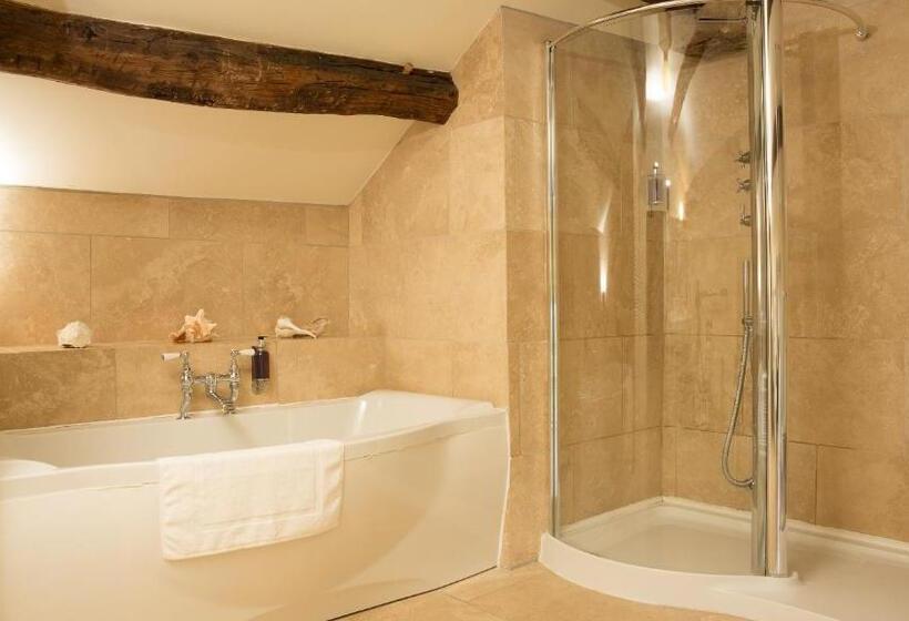 １ベッドルームハウス, Biggin Hall Country House