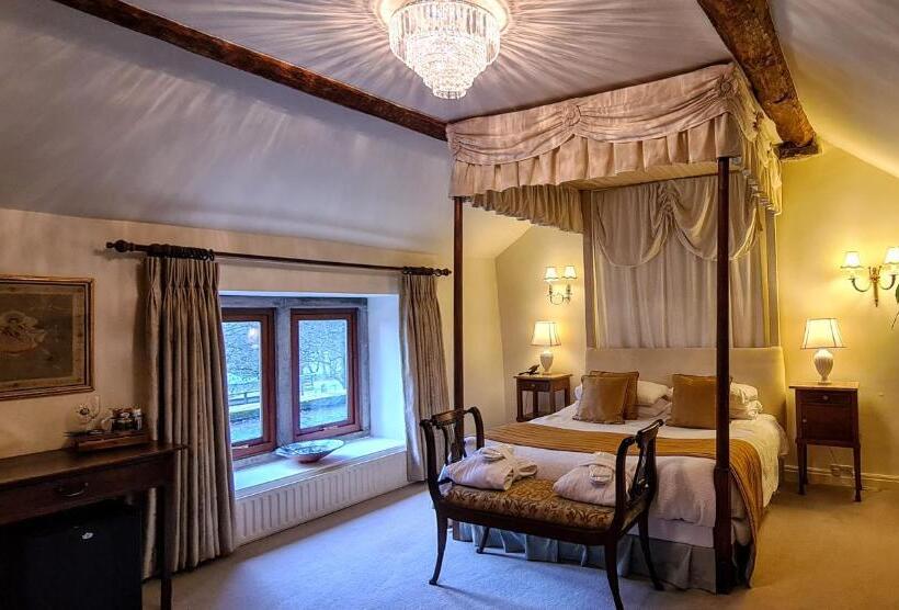 １ベッドルームハウス, Biggin Hall Country House