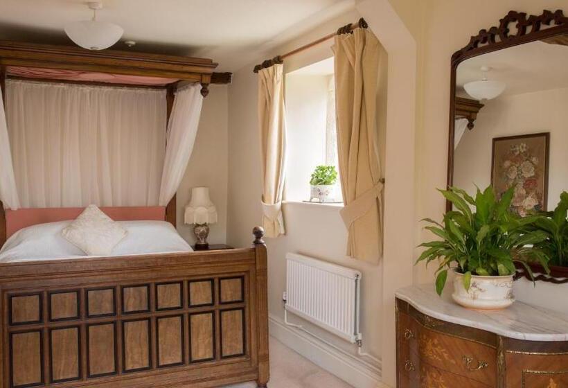 １ベッドルームハウス, Biggin Hall Country House