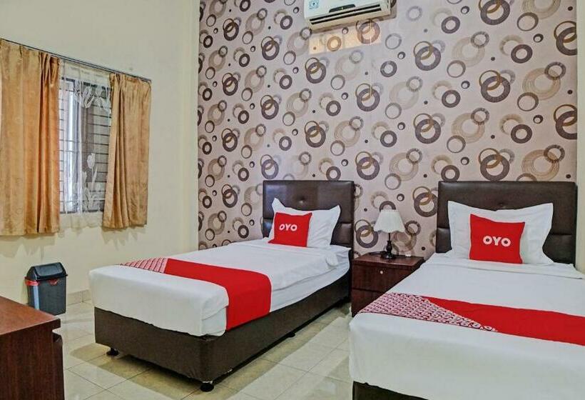 חדר סטנדרט, Reddoorz Syariah @ Jalan Letda Sujono Tembung