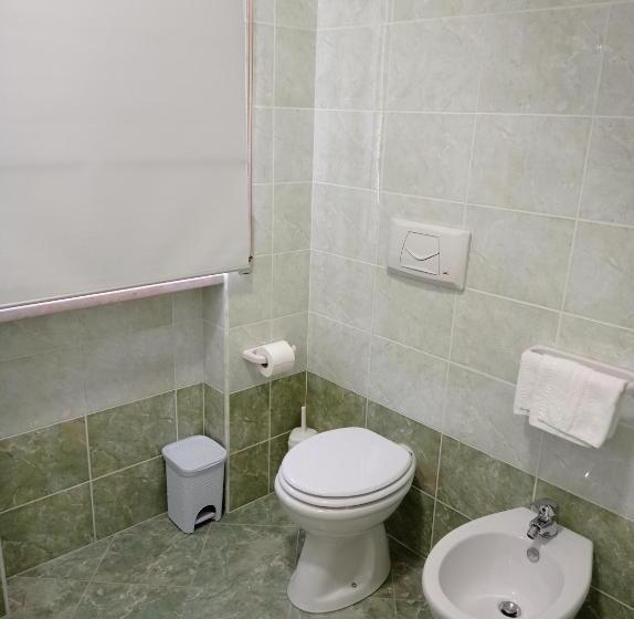 اتاق لوکس چهار تخته, B&b Casa Denittis