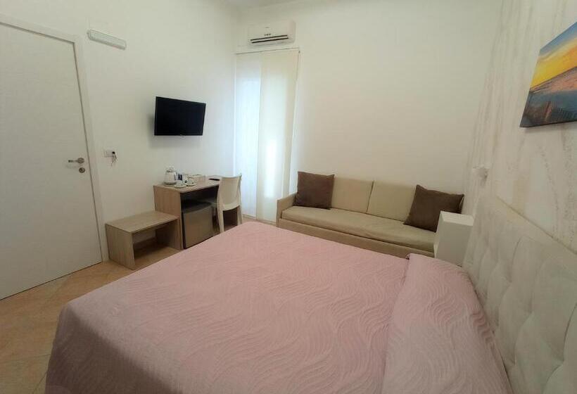 اتاق لوکس سه تخته, B&b Casa Denittis