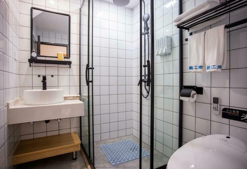 Семейный Полулюкс, 同里泊·晓烟河景民宿