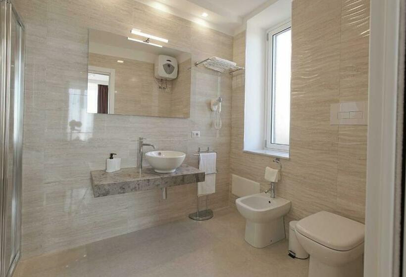 Номер Deluxe Вид на Море, Esseneto Rooms