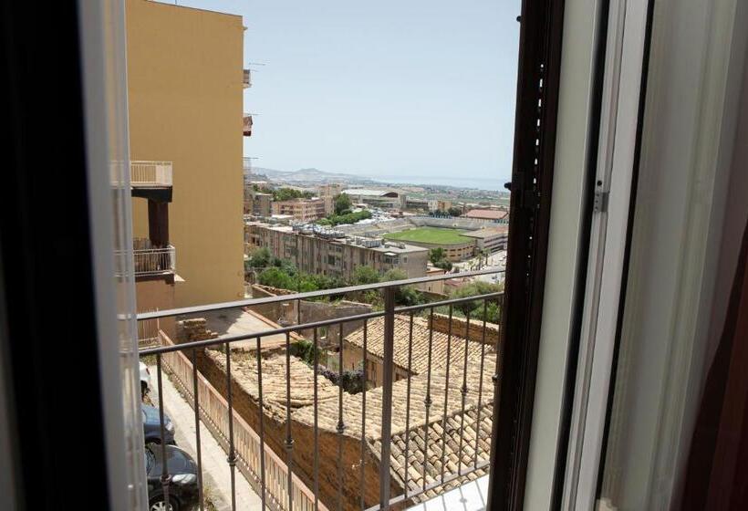 オーシャンビューデラックスルーム, Esseneto Rooms