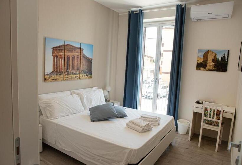 Трехместный Номер Deluxe, Esseneto Rooms