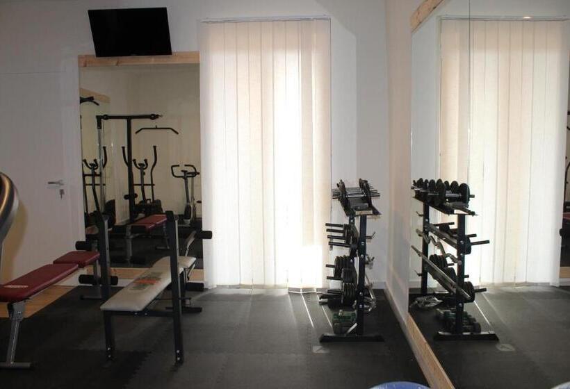 デラックストリプルルーム, Esseneto Rooms