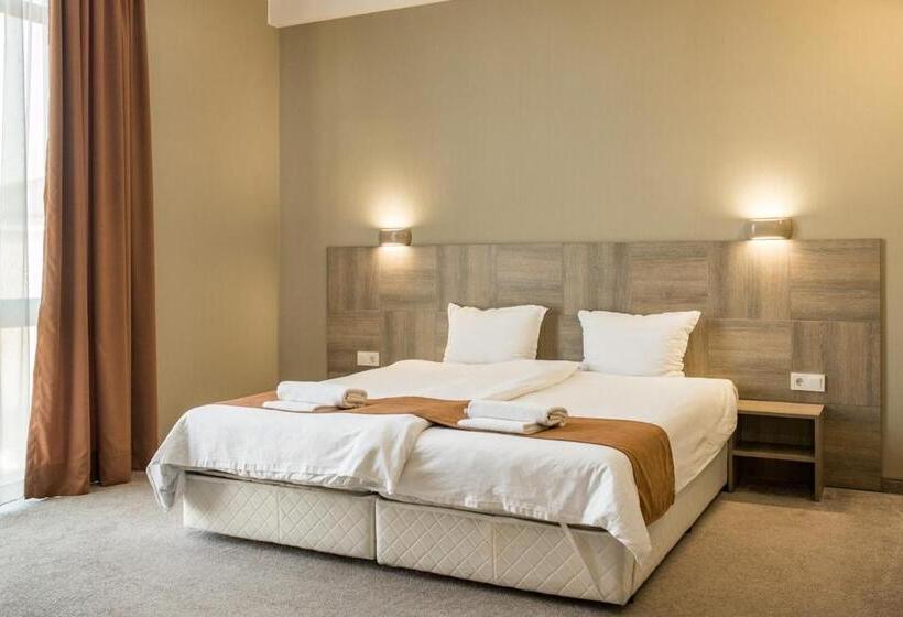 Deluxe Room with Balcony, семеен хотел естило