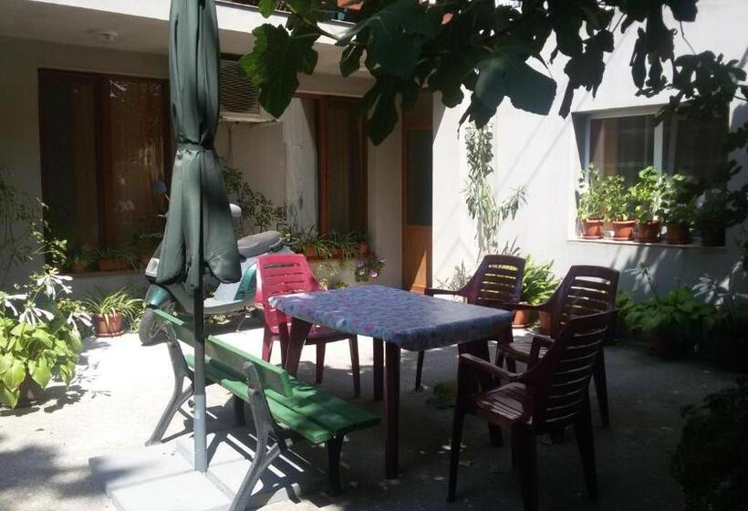 سوئیت 2 خوابه, къща за почивка смокиня