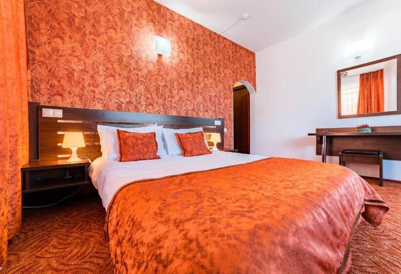 带阳台的豪华间, Pensiunea Constanta