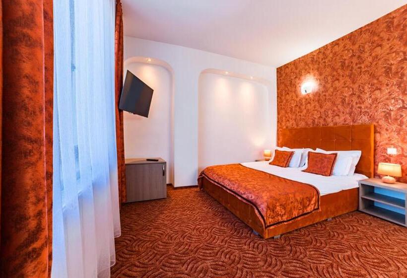 带大床的高级房间, Pensiunea Constanta