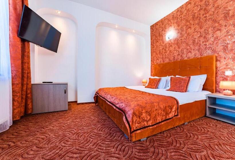 带大床的高级房间, Pensiunea Constanta