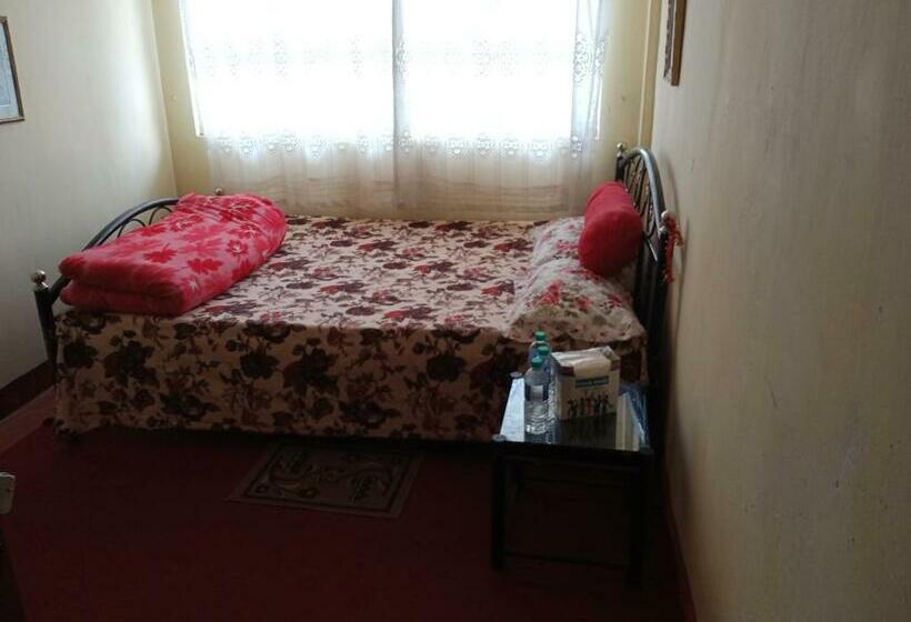 エコノミールーム, Darjeeling Home