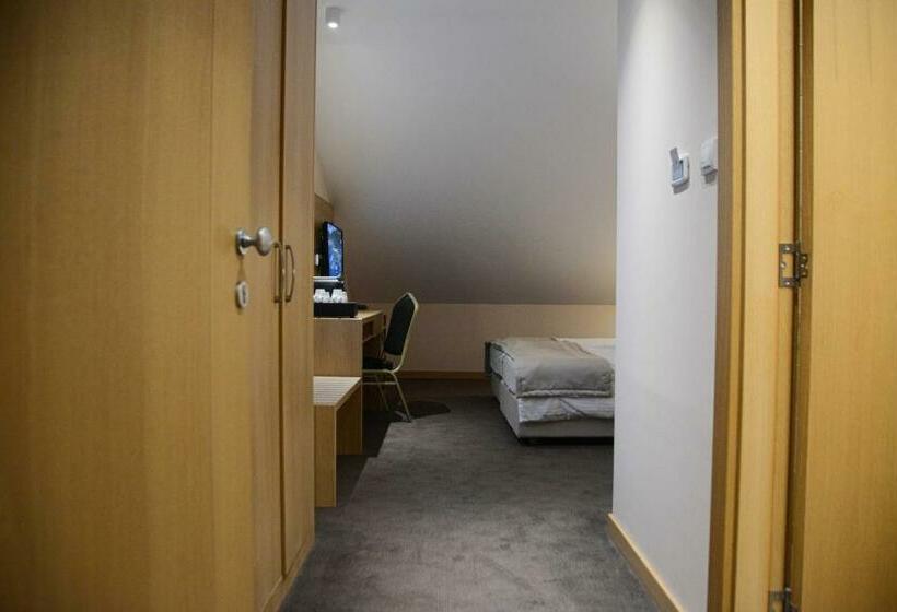 اتاق استاندارد, Etno Naselje Vrdnička Kula