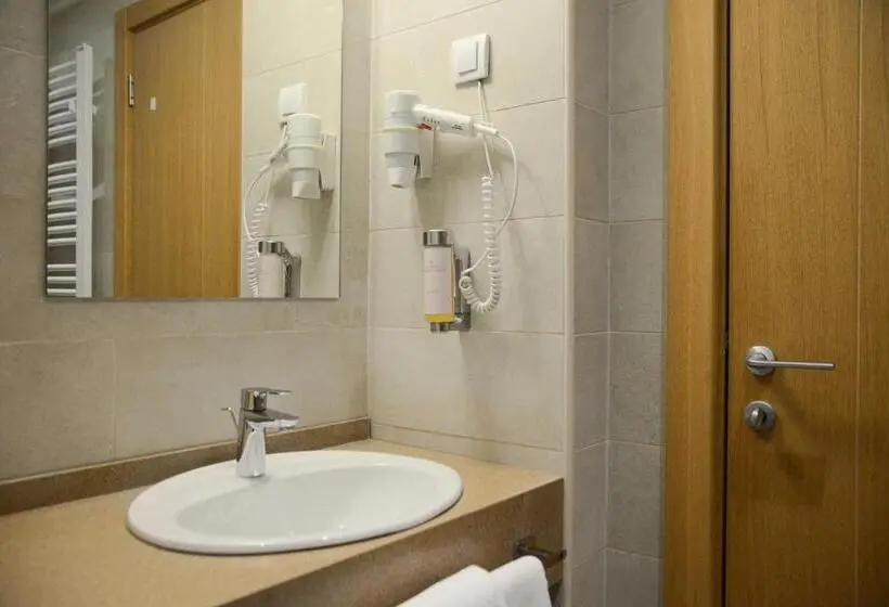 اتاق استاندارد, Etno Naselje Vrdnička Kula Fruške Terme