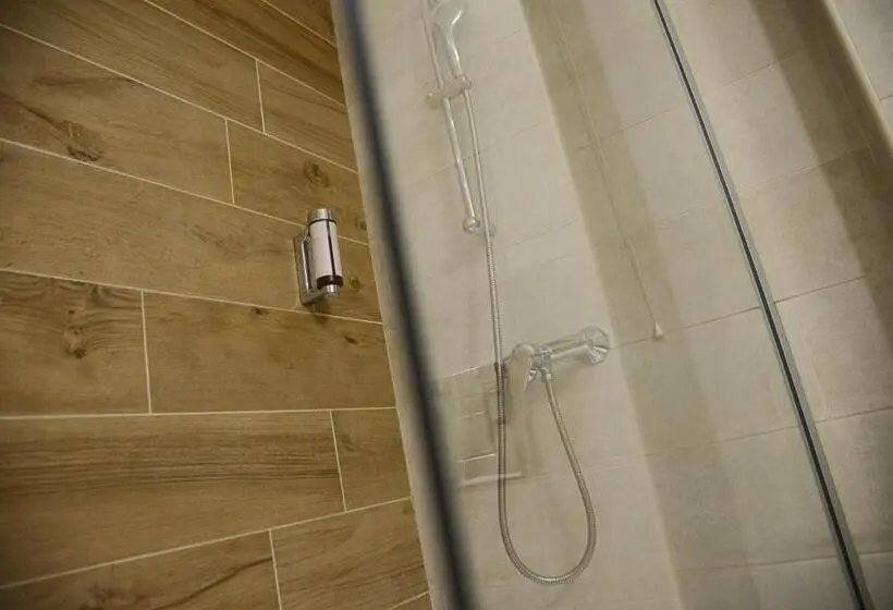 اتاق استاندارد, Etno Naselje Vrdnička Kula Fruške Terme