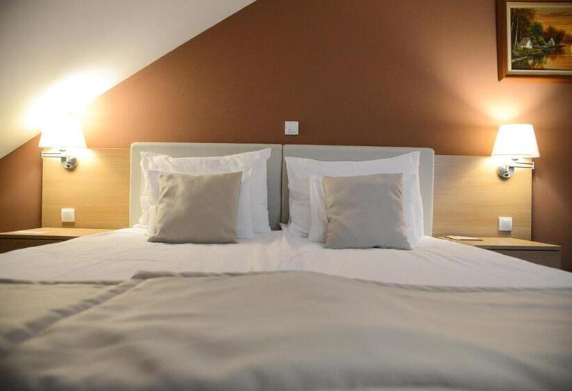 اتاق استاندارد, Etno Naselje Vrdnička Kula