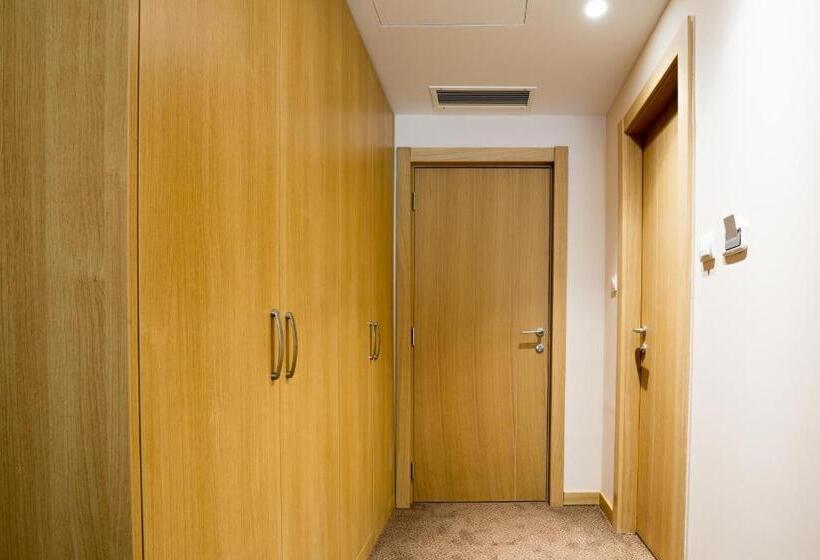 سوییت خانوادگی, Etno Naselje Vrdnička Kula