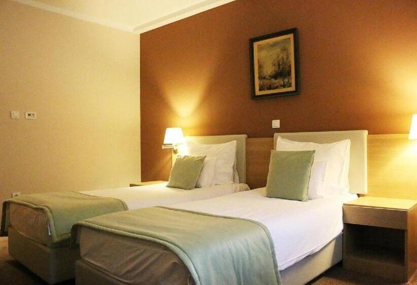 سوییت خانوادگی, Etno Naselje Vrdnička Kula