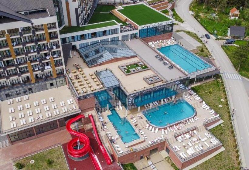 بانگلوی استاندارد, Etno Naselje Vrdnička Kula