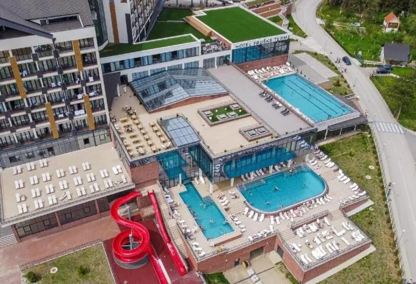 بانگلوی استاندارد, Etno Naselje Vrdnička Kula Fruške Terme
