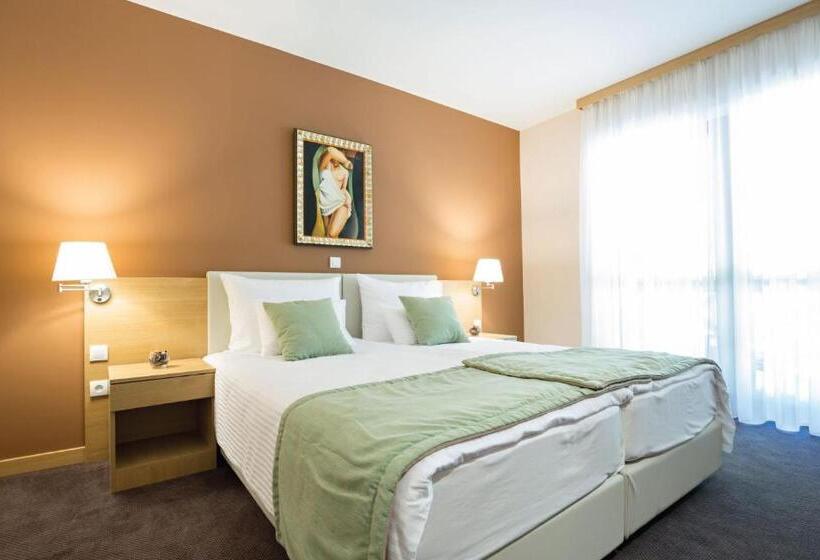 Superior Room with Terrace, Etno Naselje Vrdnička Kula