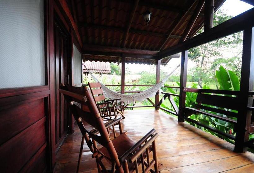 غرفة قياسية رباعية, La Anita Rain Forest