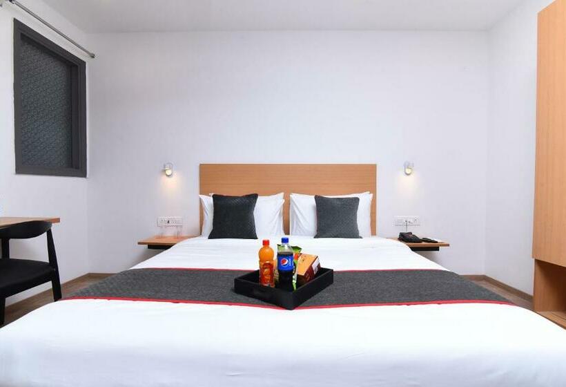 غرفة كلاسيكية ثلاثية, Townhouse Rudra Inn Near Chhatarpur Metro Station