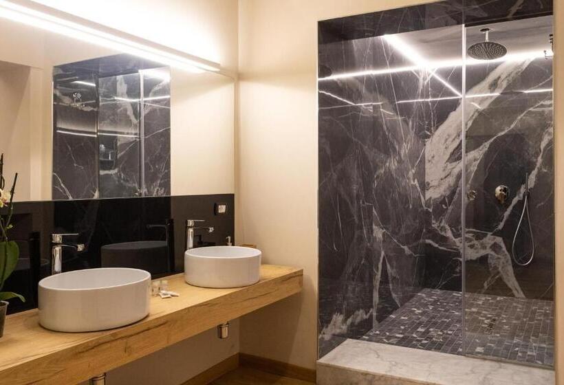 三人经典房间, Divisi Suites & Spa