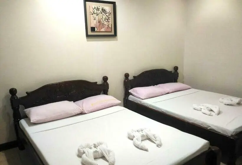 デラックスの４人部屋, Tubod Flowing Waters Resort