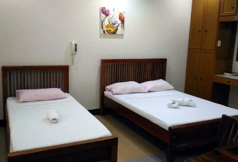 デラックストリプルルーム, Tubod Flowing Waters Resort