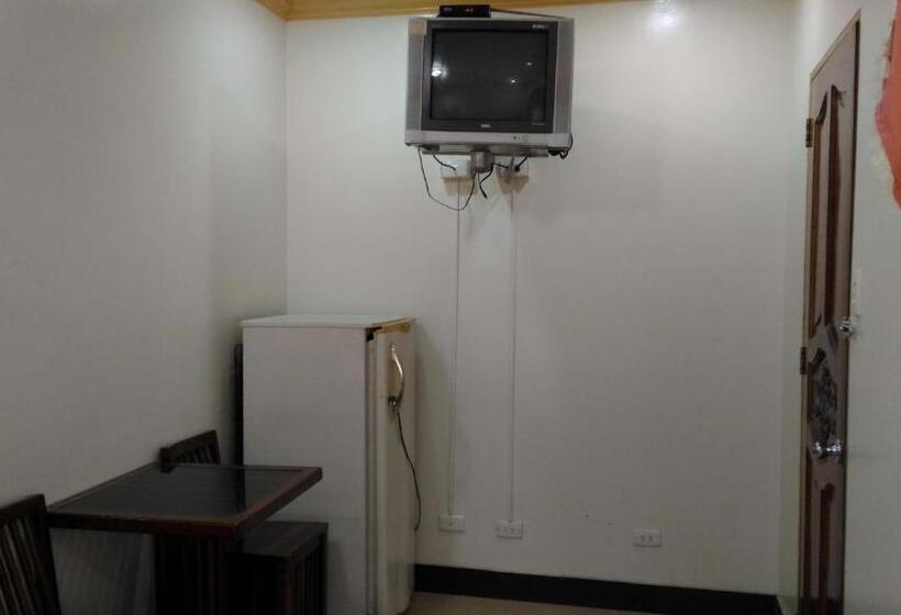 디럭스 트리플 룸, Tubod Flowing Waters Resort