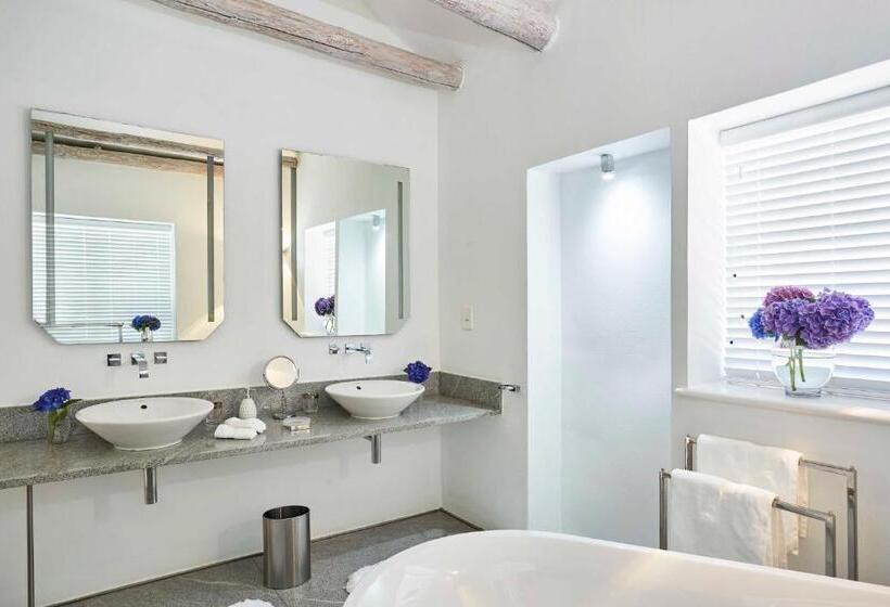 2ベッドルームハウス, Allèe Bleue Wine Estate