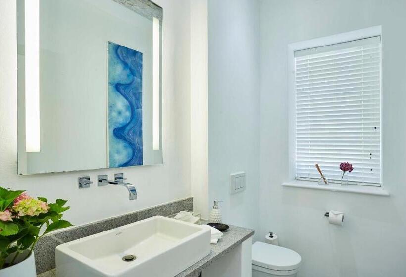 2ベッドルームハウス, Allèe Bleue Wine Estate