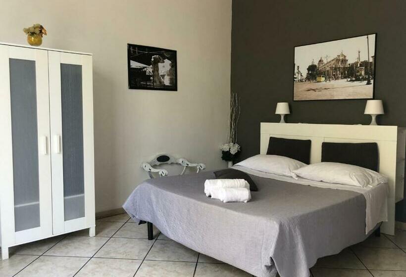 اتاق استاندارد با بالکن و چشم‌انداز دریا, Platamone Rooms
