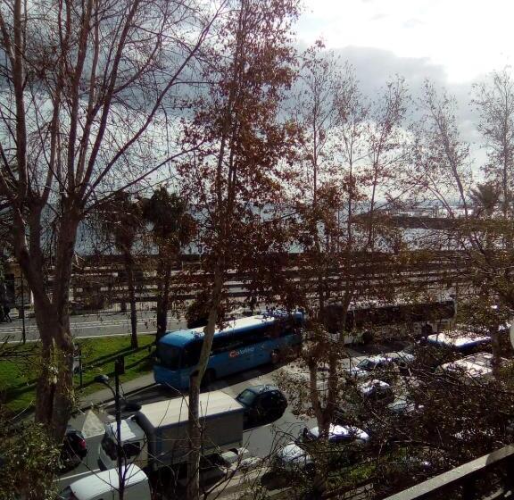 اتاق استاندارد یک نفره با چشم‌انداز دریا, Platamone Rooms