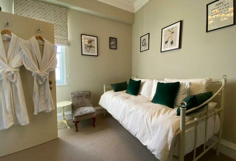 سوییت خانوادگی, Kedleston Country House B&b