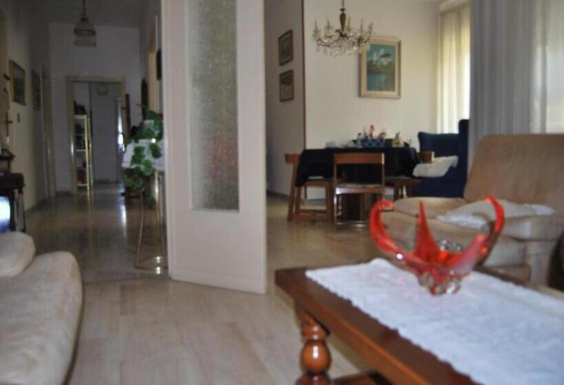 غرفة قياسية مزوَّدة بشُرفة, A Casa Di Lidia B&b Gaeta