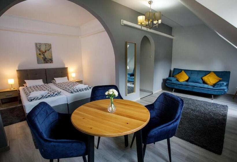 스탠다드 트리플 룸, árnyas Panzió Gödöllő