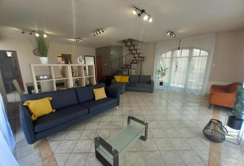 샬레, árnyas Panzió Gödöllő