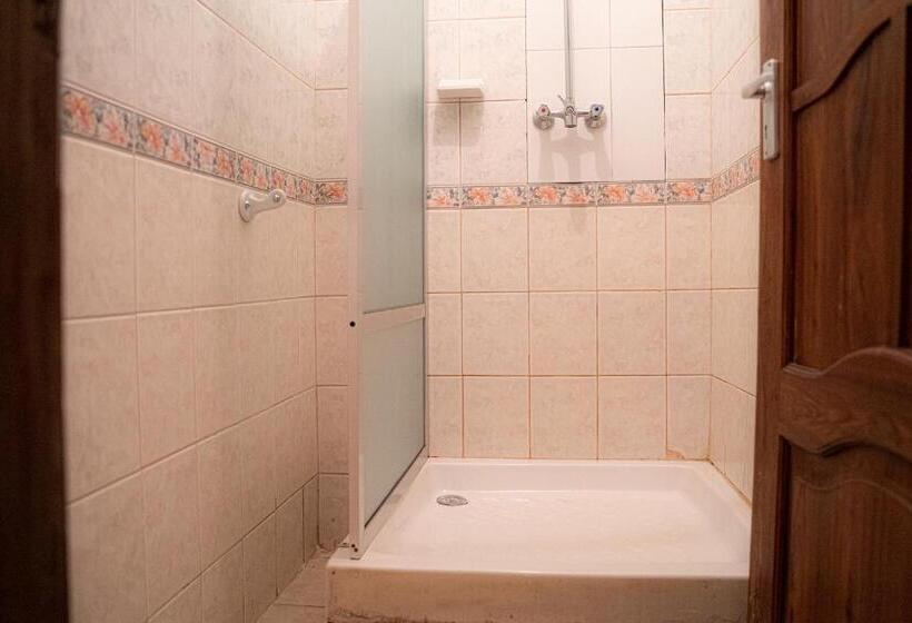 스탠다드 룸, Wakawaka House