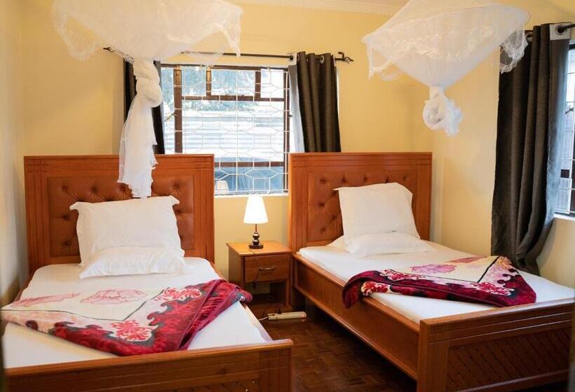 이코노미 룸, Wakawaka House