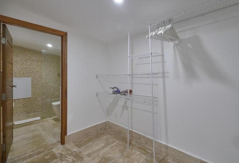 דירת שלושה חדרים, Costa Atlantica Punta Cana   Beach Vacation Condos