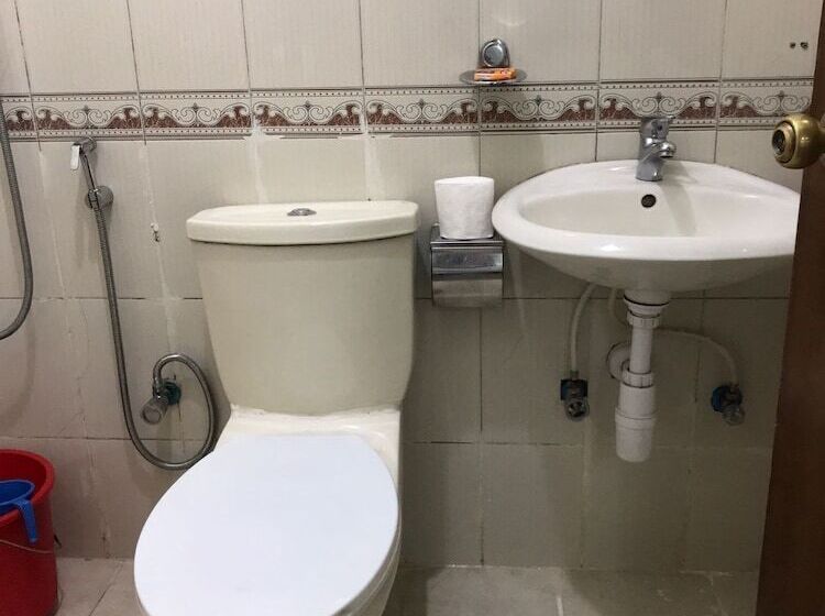 اتاق استاندارد, Little Buddha Inn