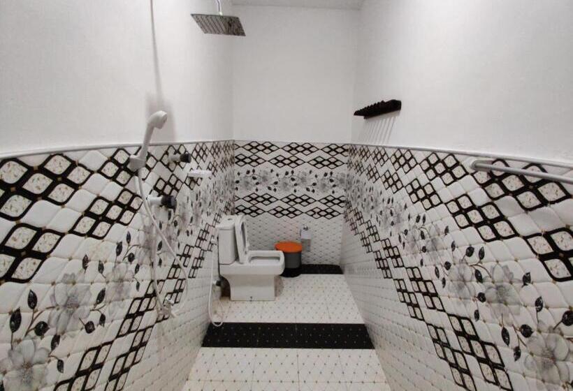 デラックスルーム, Lucky Bay